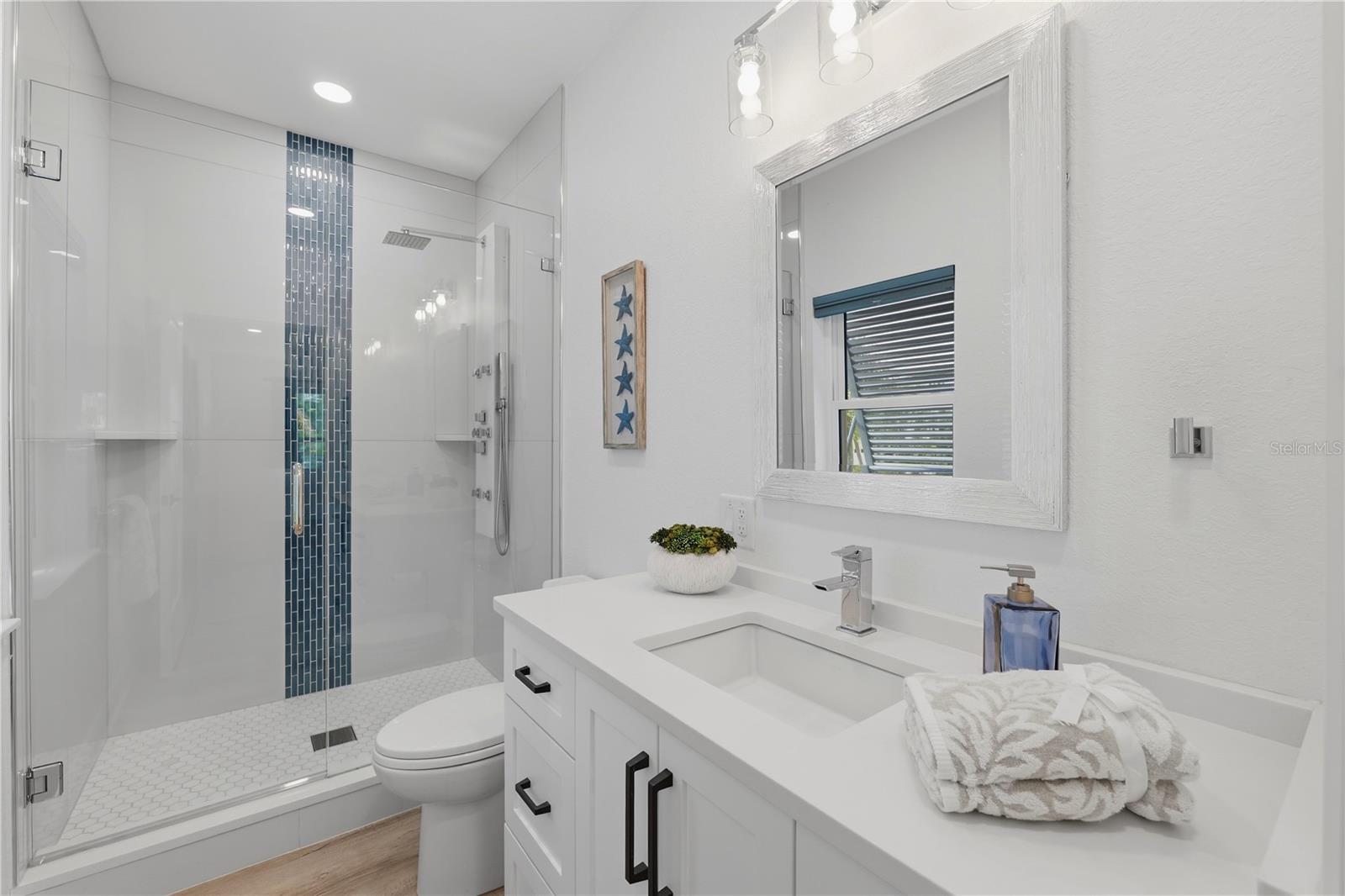 Image 41 of 95 For 2813 Kipps Colony Drive S