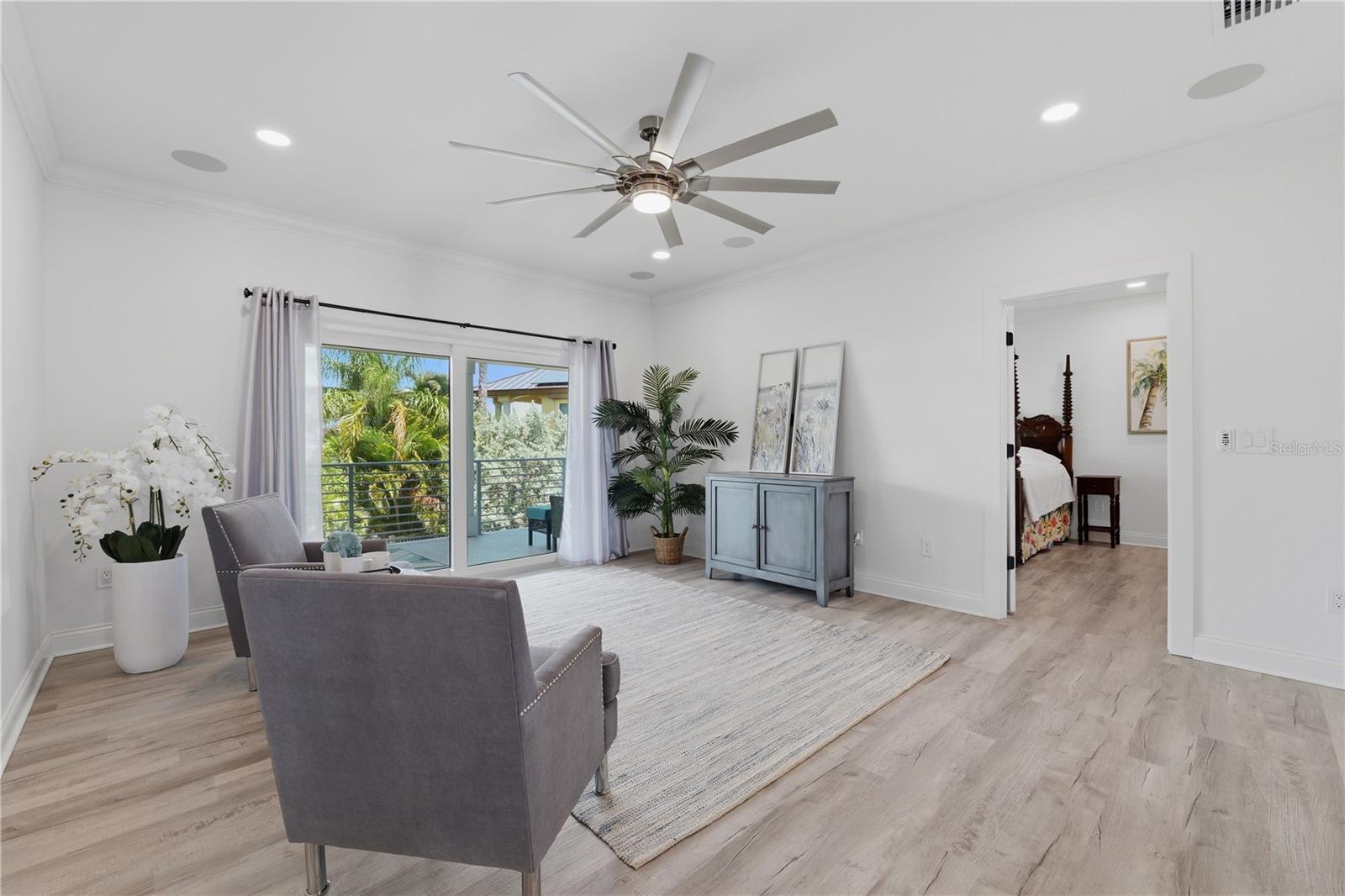 Image 44 of 95 For 2813 Kipps Colony Drive S