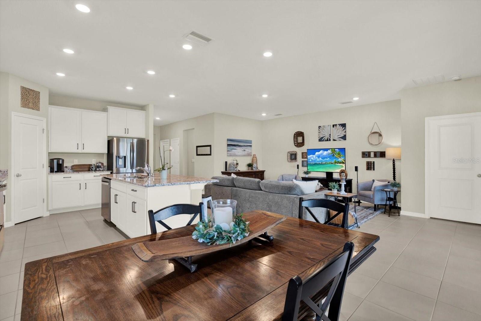 Image 11 of 61 For 10186 Shoreline View Way