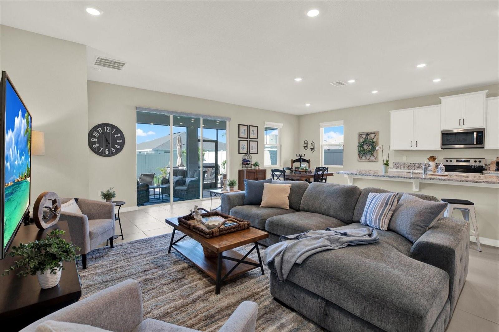 Image 3 of 61 For 10186 Shoreline View Way