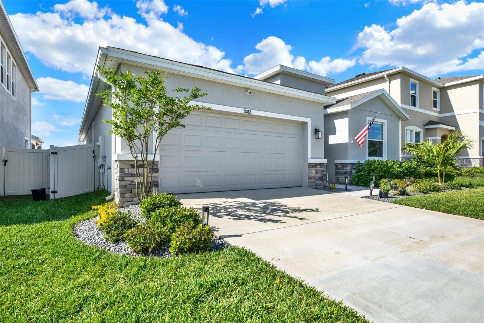 Image 44 of 61 For 10186 Shoreline View Way