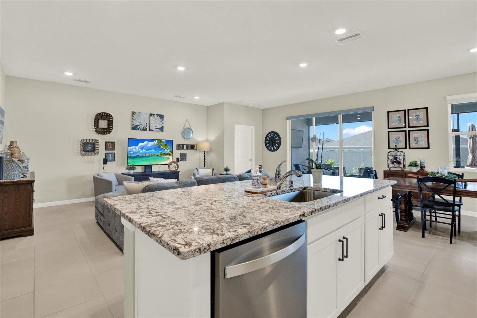 Image 8 of 61 For 10186 Shoreline View Way