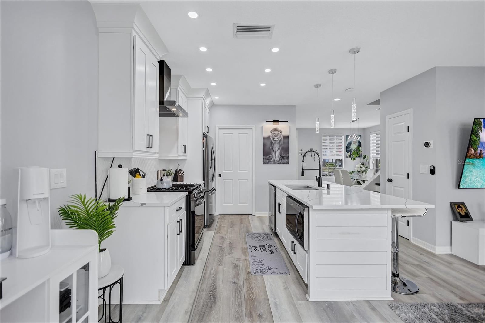 Image 25 of 67 For 10039 Bradwell Place