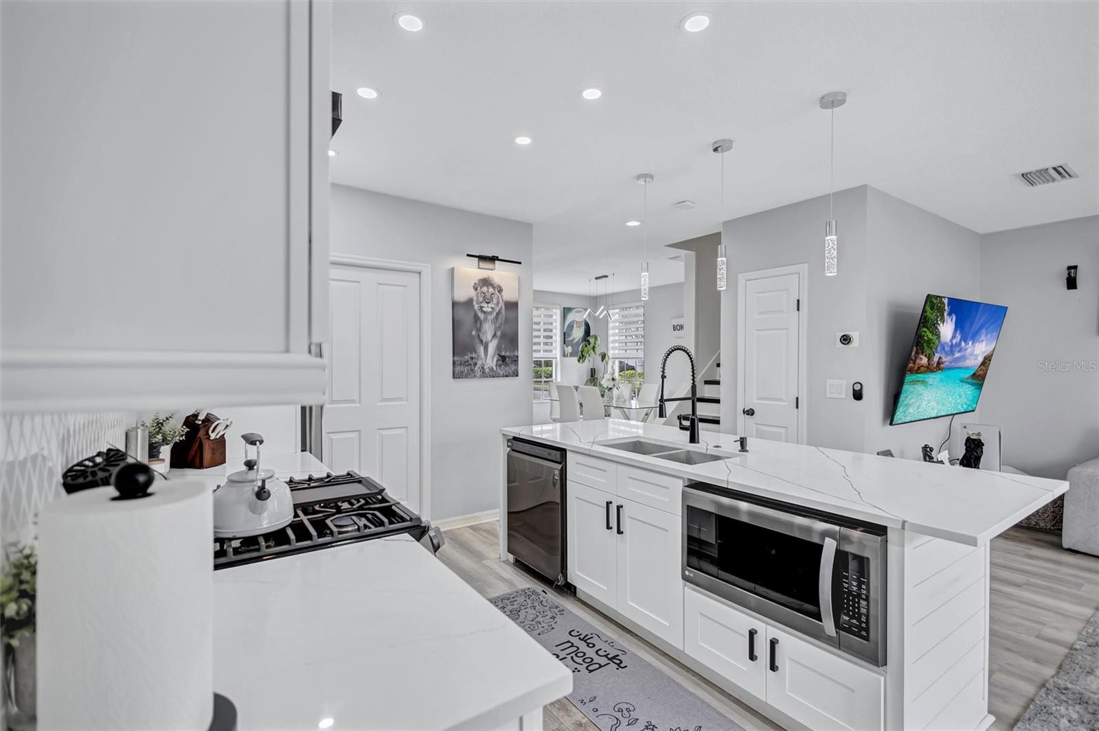 Image 28 of 67 For 10039 Bradwell Place