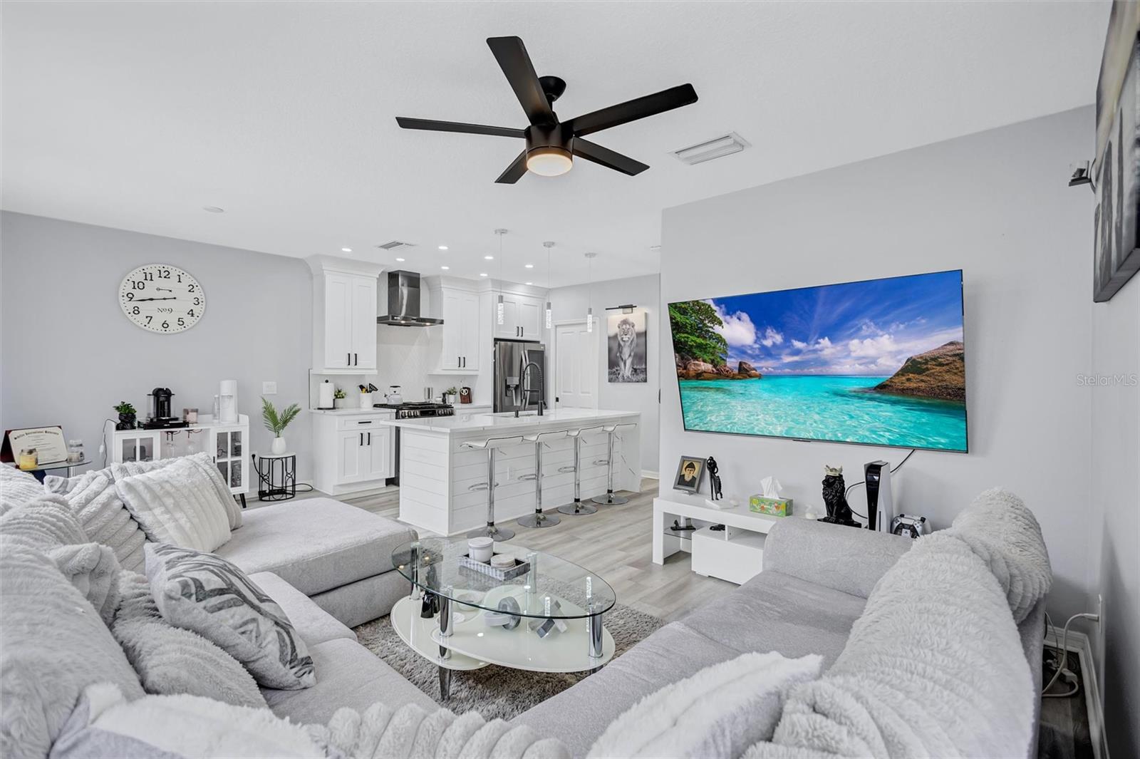 Image 32 of 67 For 10039 Bradwell Place