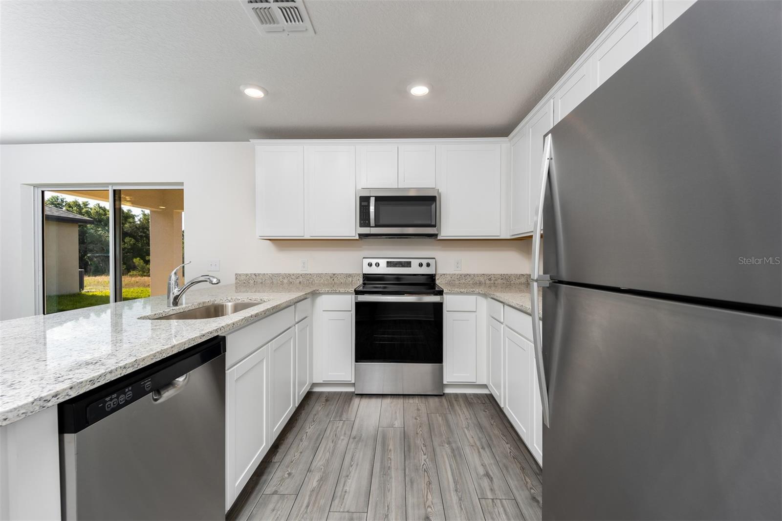 Image 6 of 14 For 3203 Seville Street