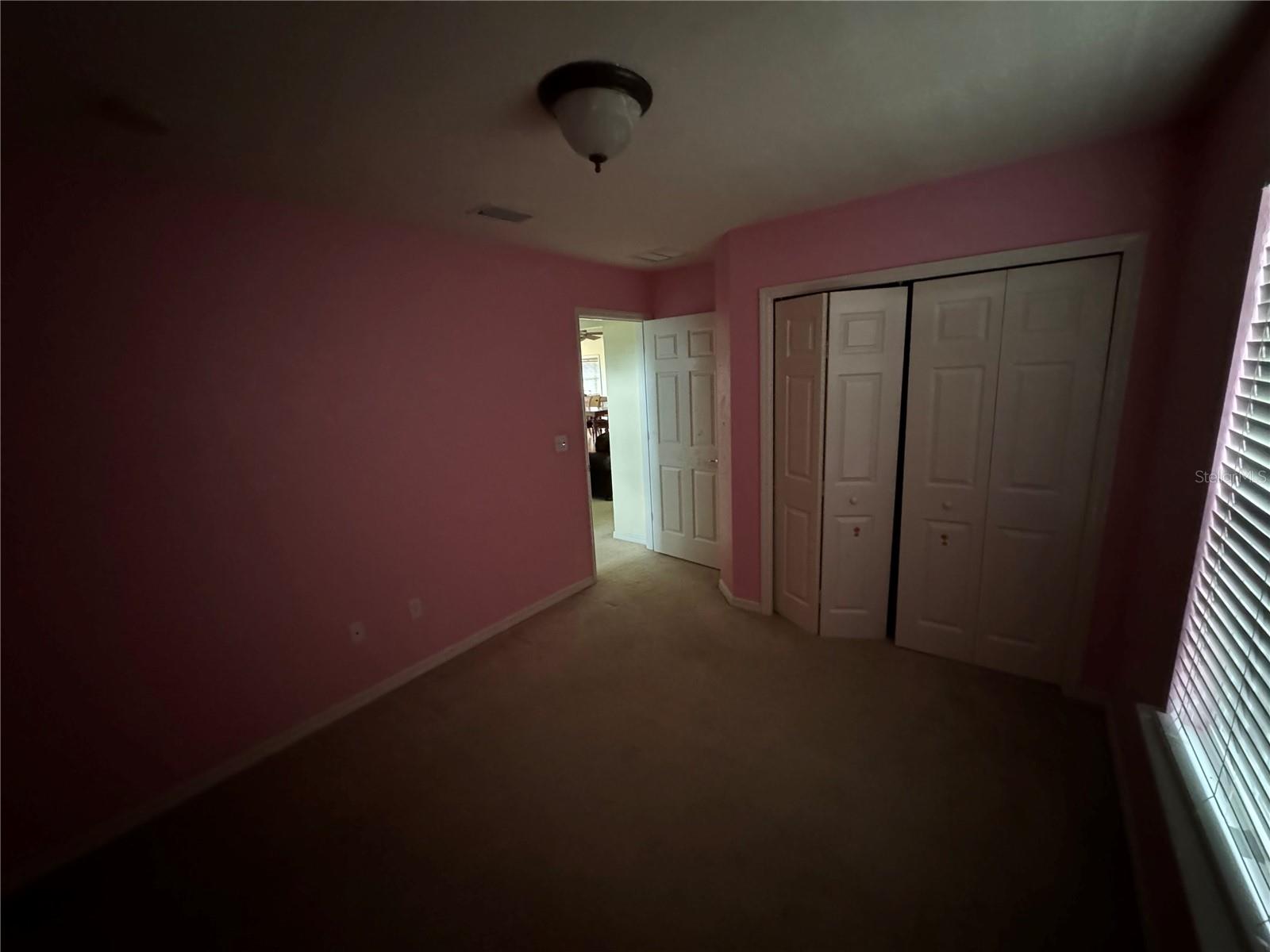 Image 21 of 37 For 9590 98th Avenue