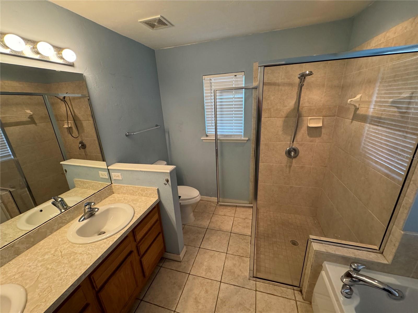 Image 25 of 37 For 9590 98th Avenue