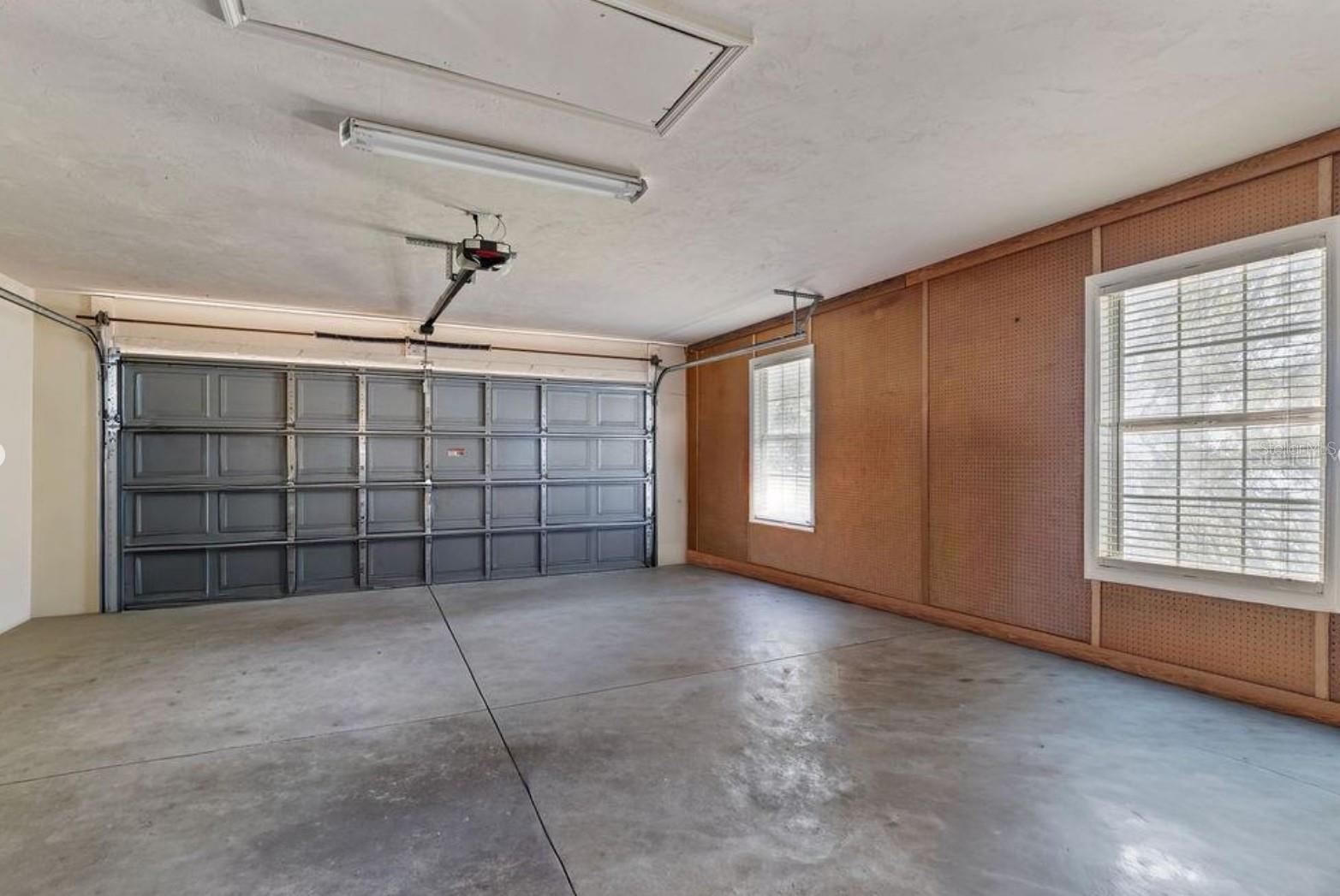 Image 29 of 37 For 9590 98th Avenue