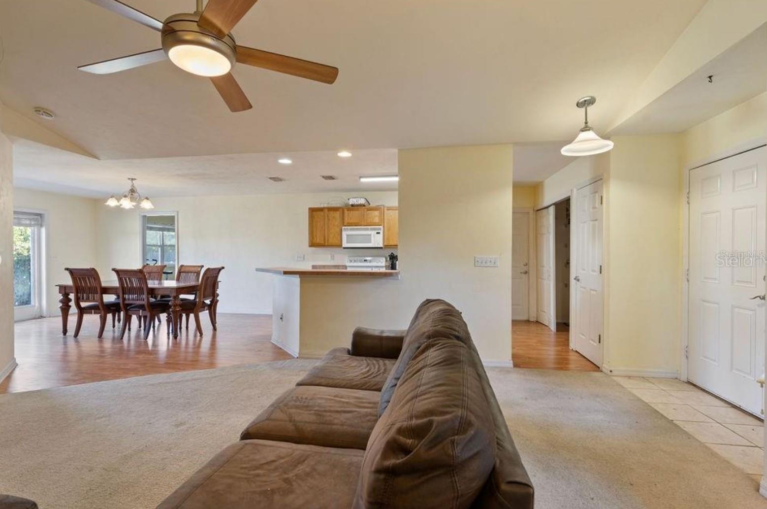 Image 8 of 37 For 9590 98th Avenue