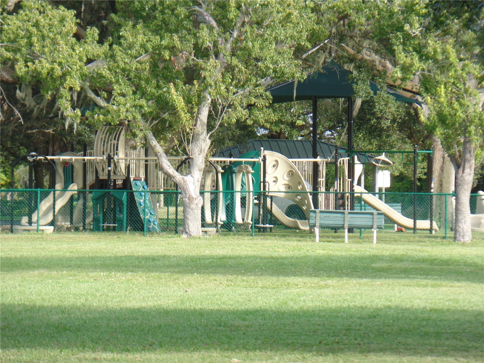 Image 16 of 18 For 1260 70th Street N 7