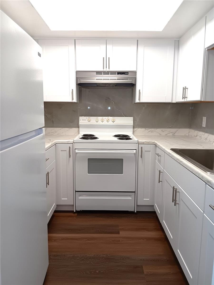 Image 5 of 18 For 1260 70th Street N 7