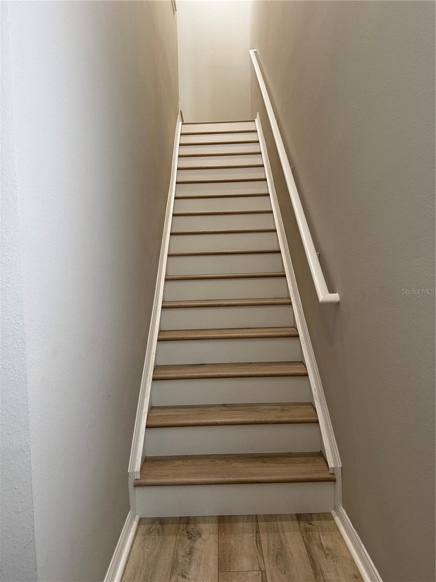 Image 20 of 26 For 9410 Georgian Park Lane 110