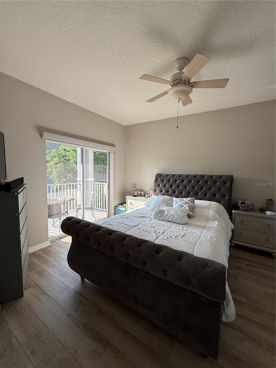 Image 5 of 26 For 9410 Georgian Park Lane 110