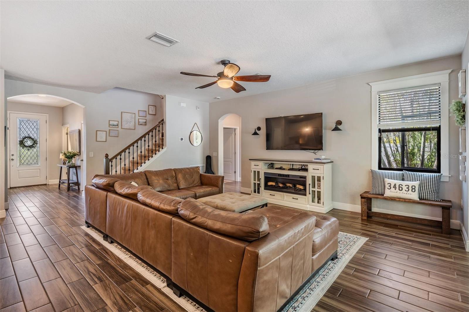 Image 12 of 70 For 19545 Post Island Loop