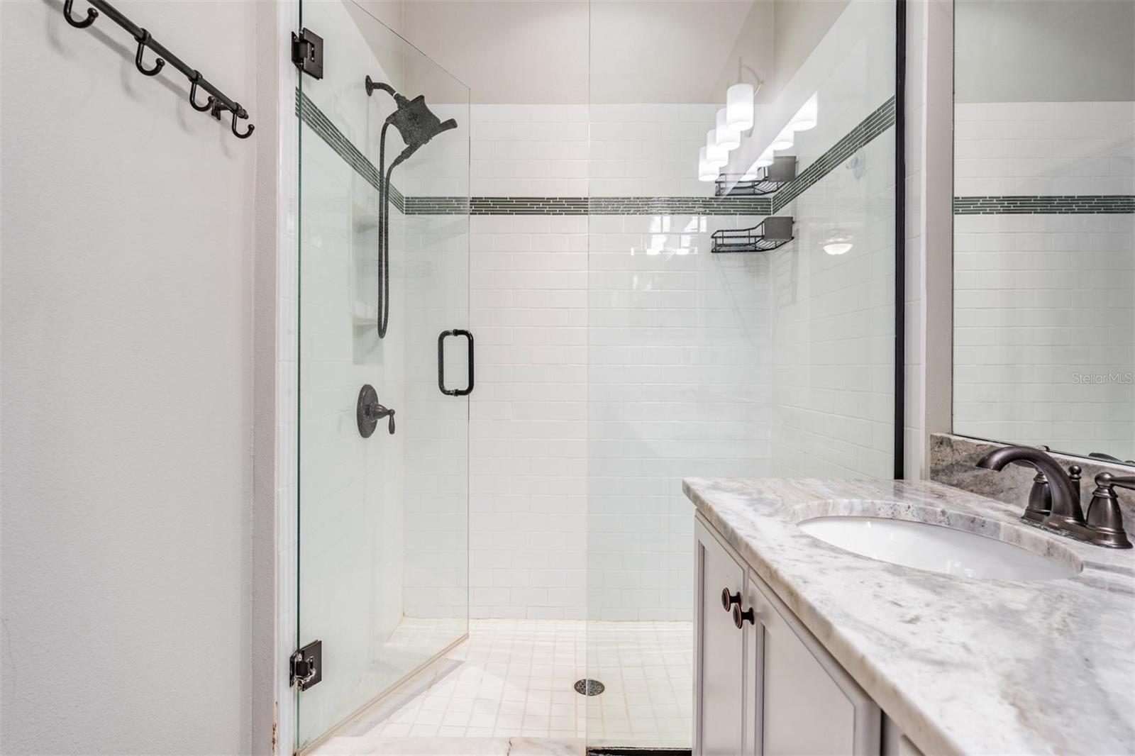 Image 25 of 70 For 19545 Post Island Loop