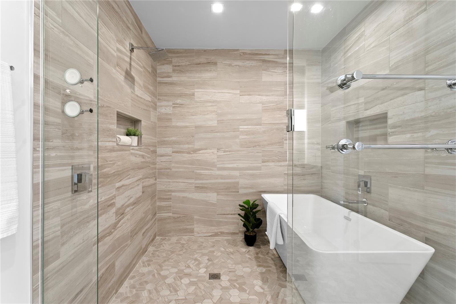 Image 29 of 65 For 5120 Marina Way 11005