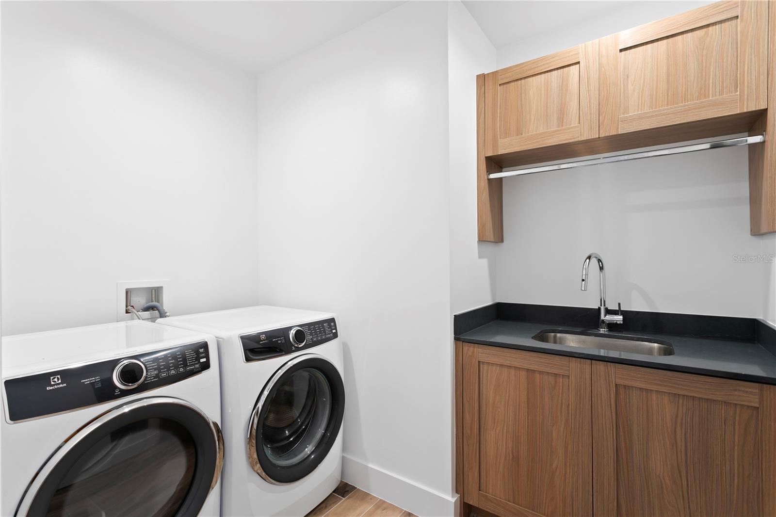 Image 41 of 65 For 5120 Marina Way 11005