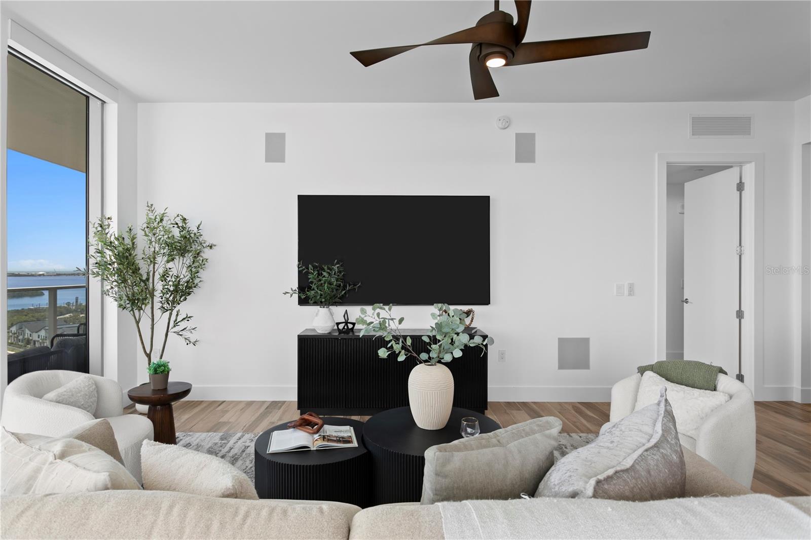 Image 7 of 65 For 5120 Marina Way 11005