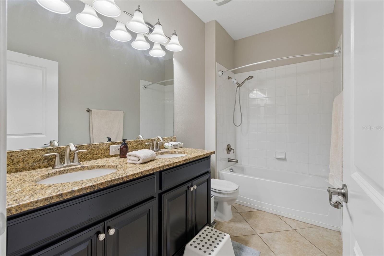 Image 25 of 62 For 19157 Andrea Lynn Lane