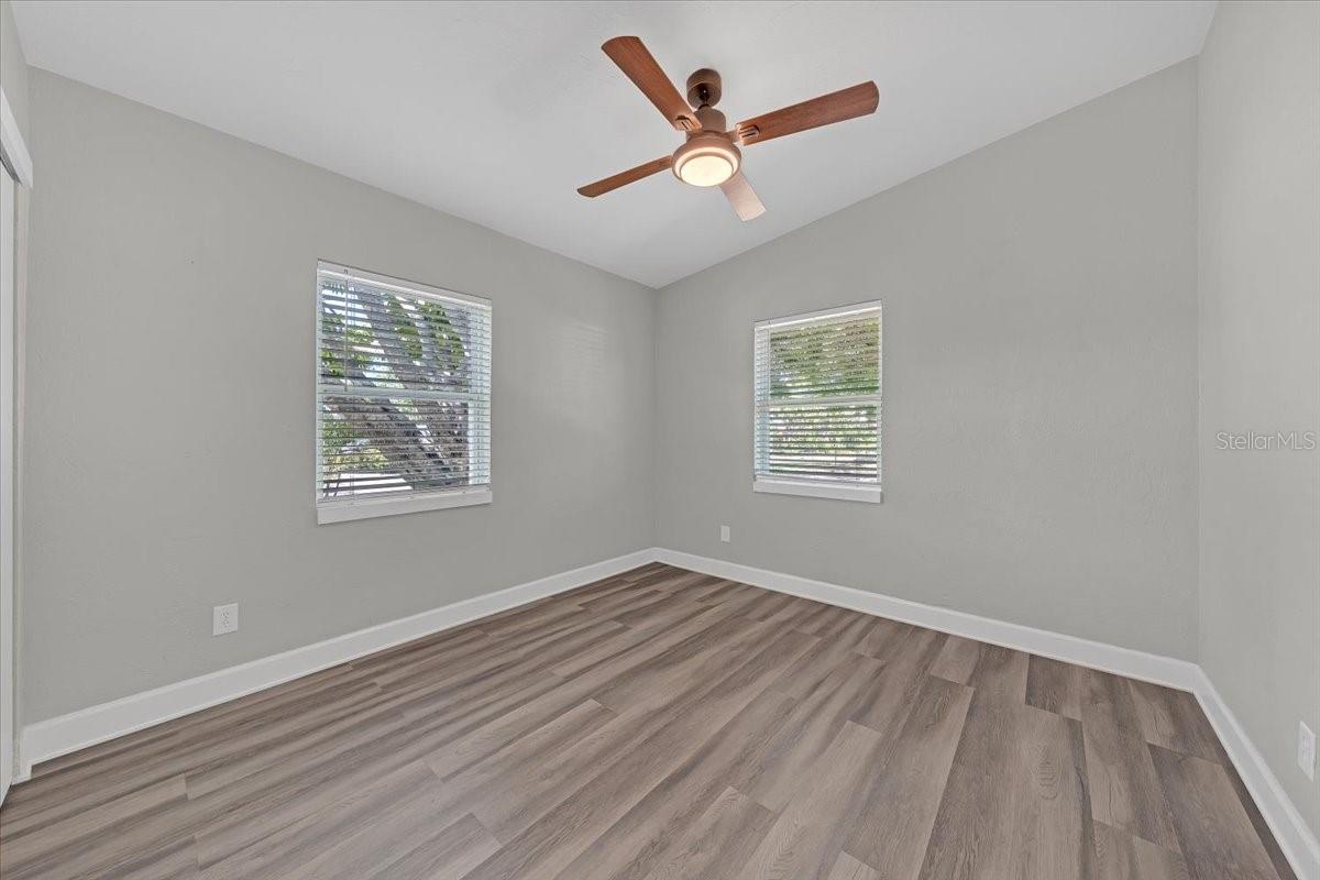 Image 21 of 34 For 3997 Marlin Drive Se