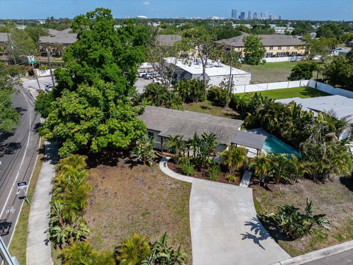 Image 3 of 34 For 3997 Marlin Drive Se