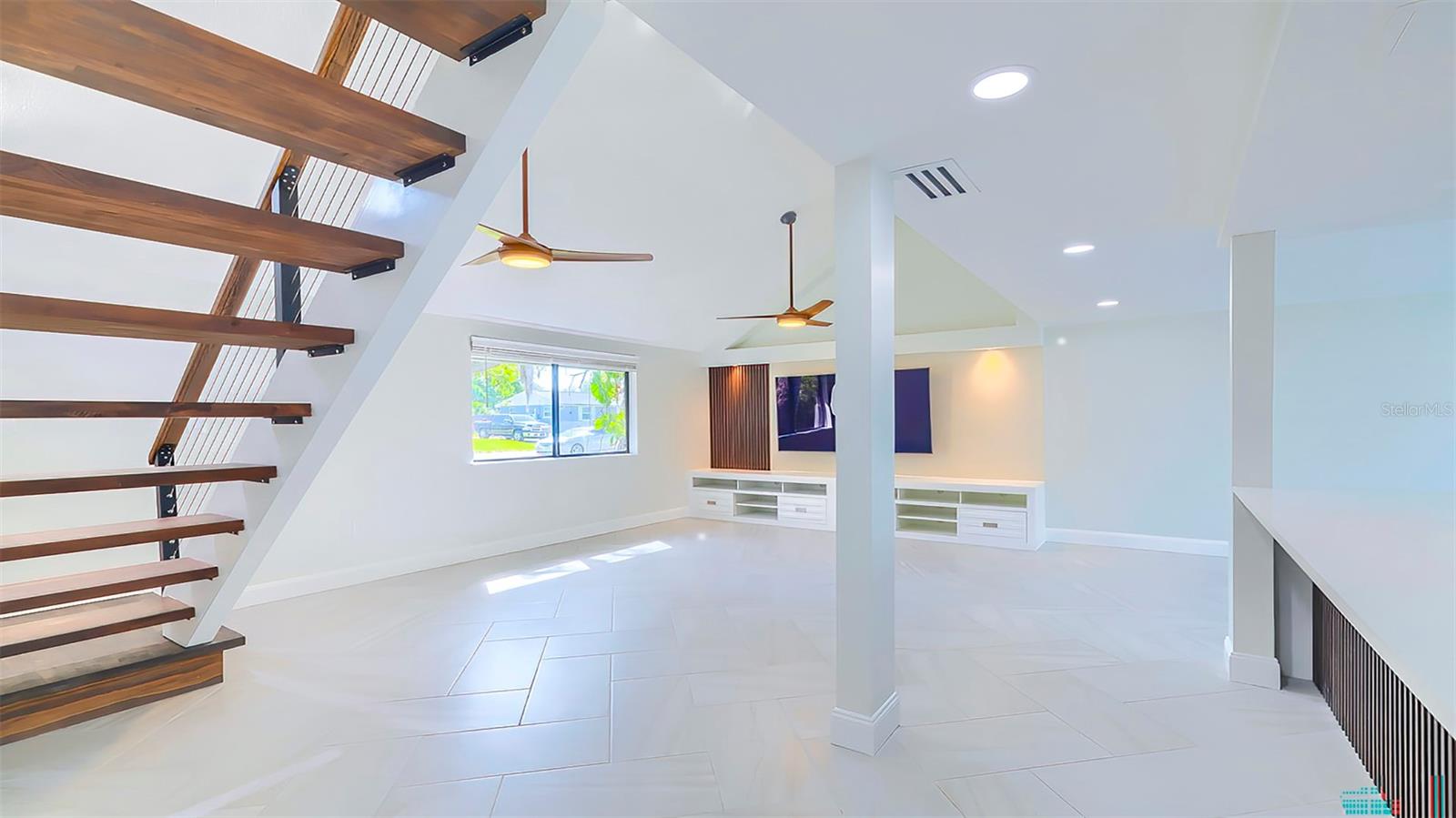 Image 18 of 43 For 7331 Dianne Drive