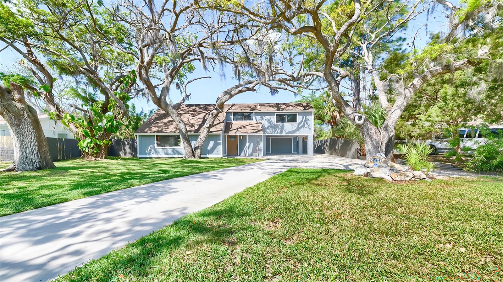 Image 2 of 43 For 7331 Dianne Drive