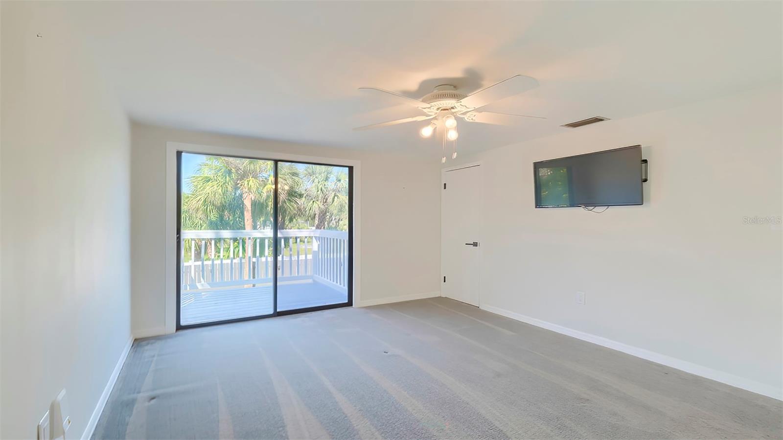 Image 21 of 43 For 7331 Dianne Drive