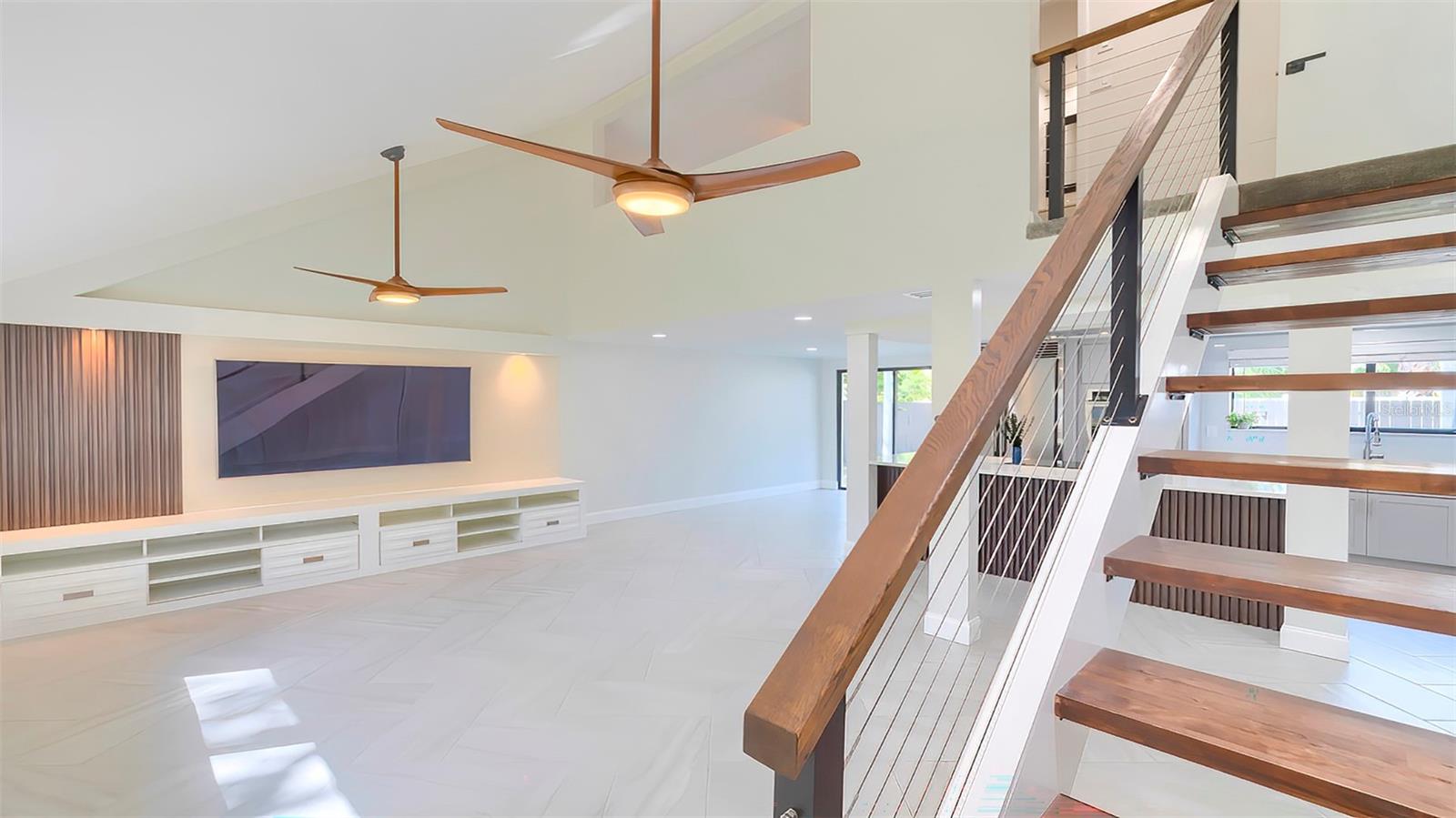 Image 4 of 43 For 7331 Dianne Drive