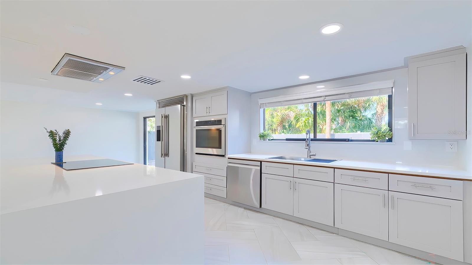 Image 7 of 43 For 7331 Dianne Drive