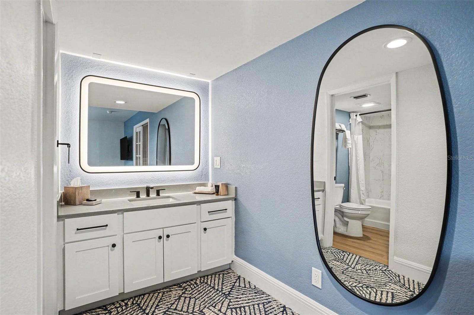 Image 19 of 30 For 4770 Fox Hunt Lane B510