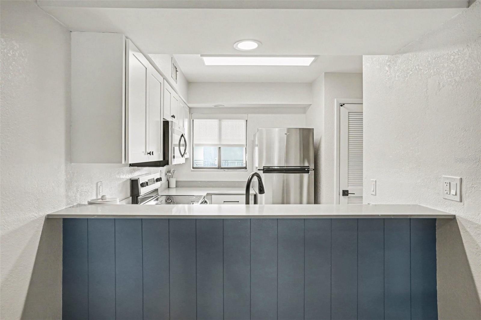 Image 6 of 30 For 4770 Fox Hunt Lane B510