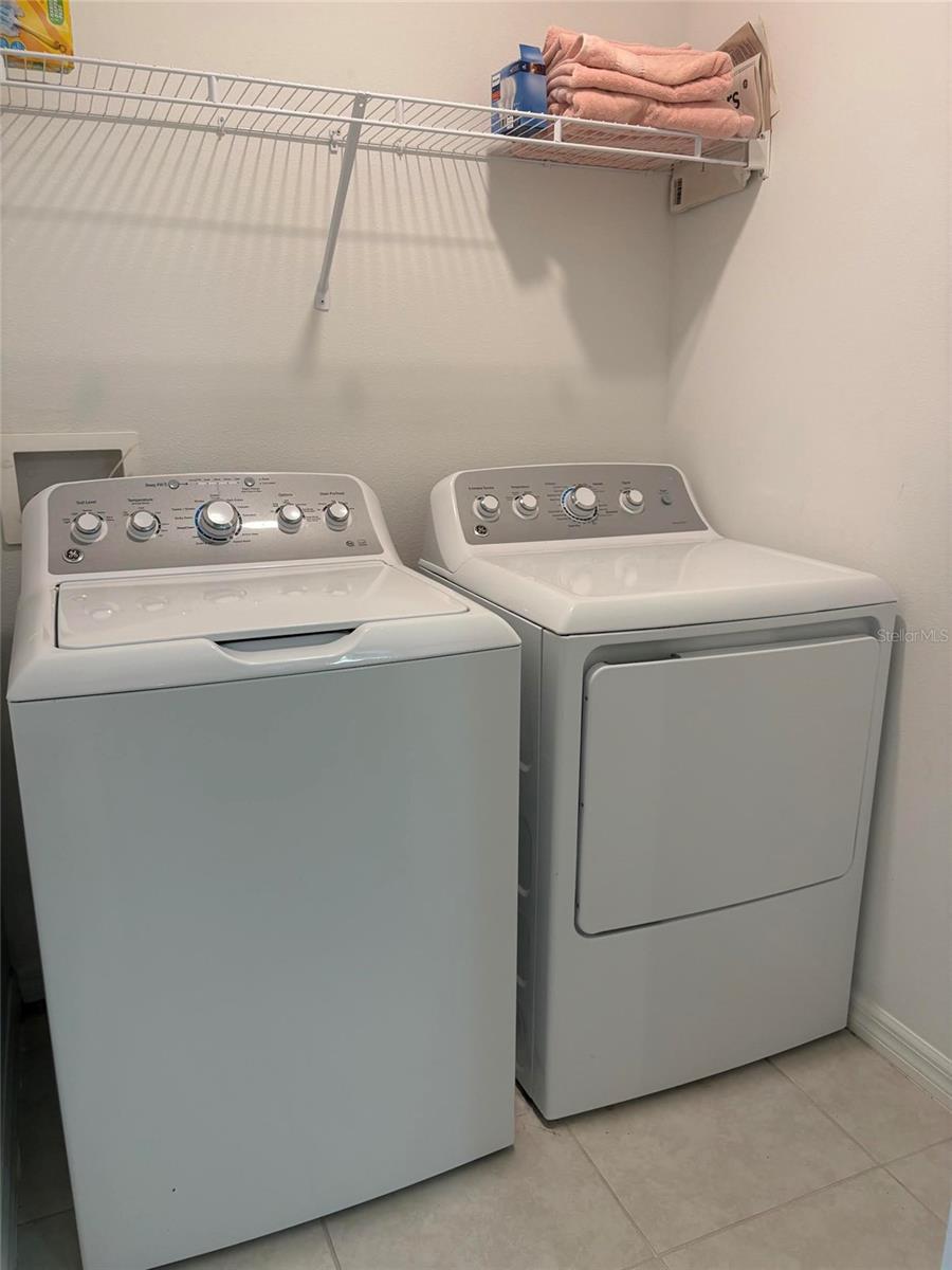 Image 13 of 31 For 14442 Editors Note Street