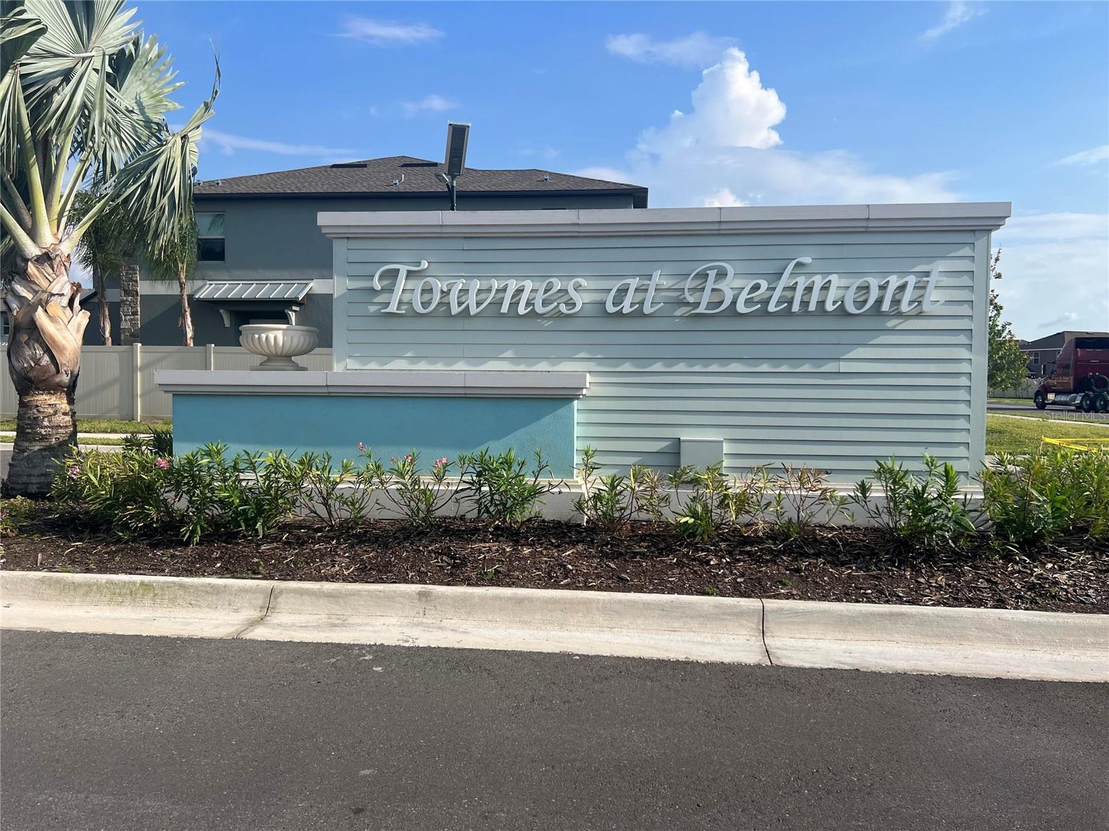 Image 27 of 31 For 14442 Editors Note Street