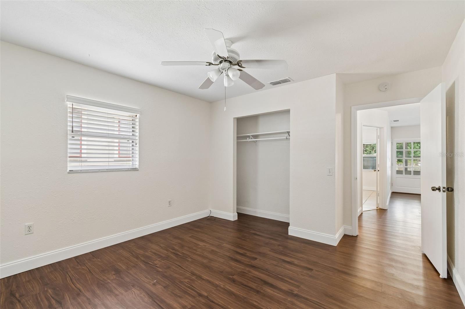 Listing photo id 18 for 911 Patterson Street