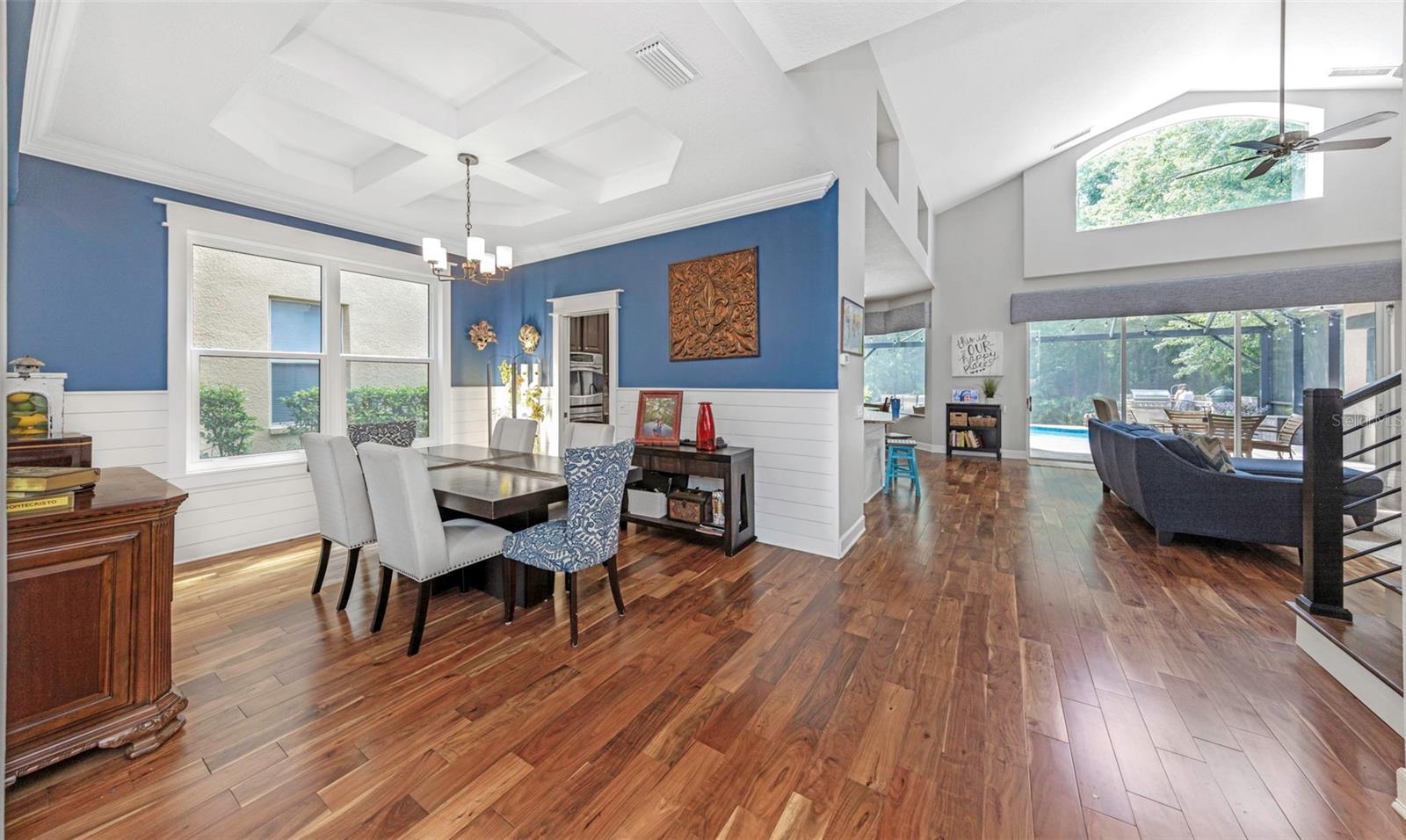 Image 15 of 92 For 10422 Greendale Drive