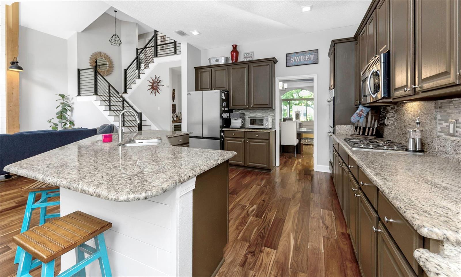 Image 17 of 92 For 10422 Greendale Drive