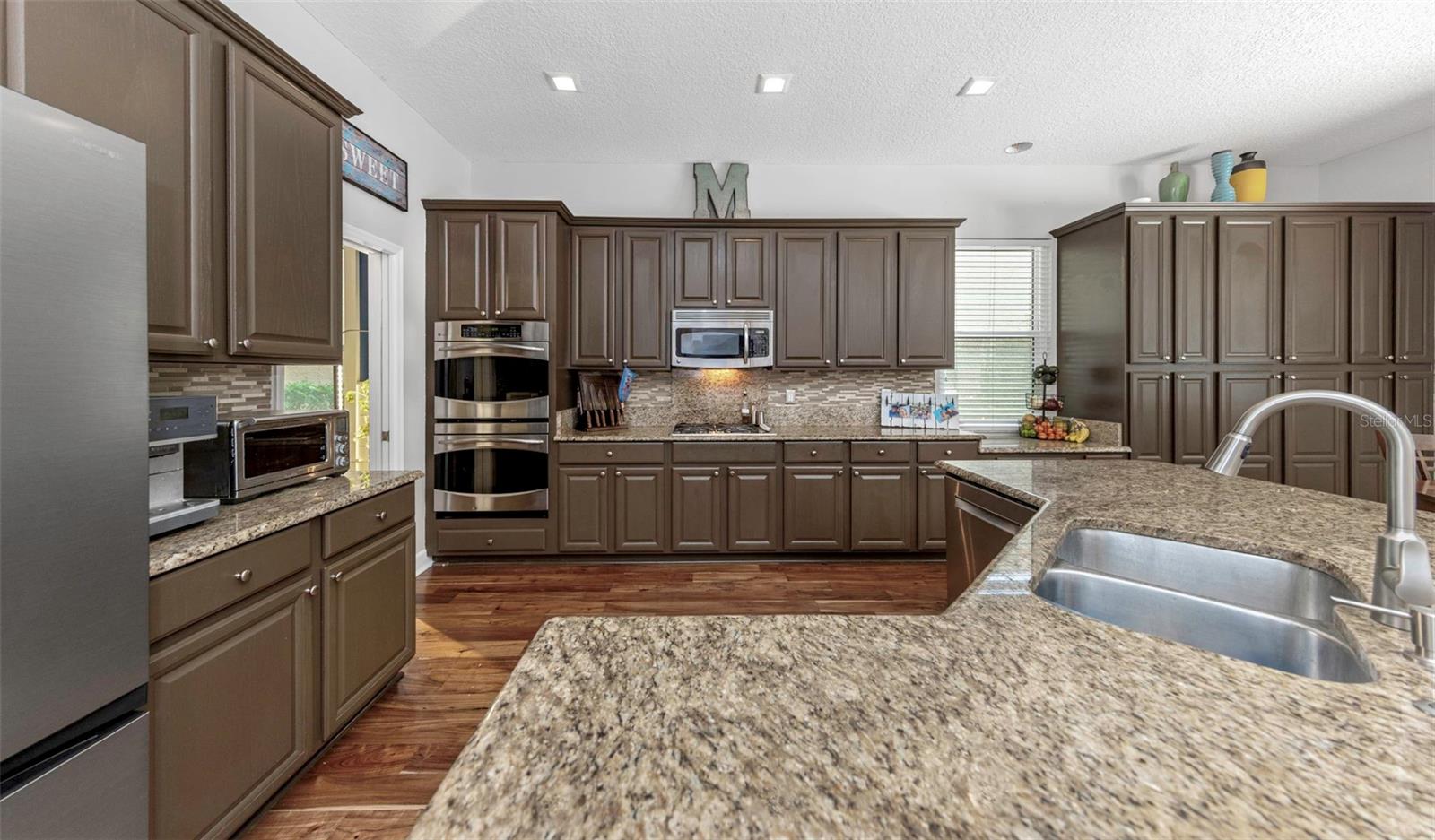 Image 19 of 92 For 10422 Greendale Drive