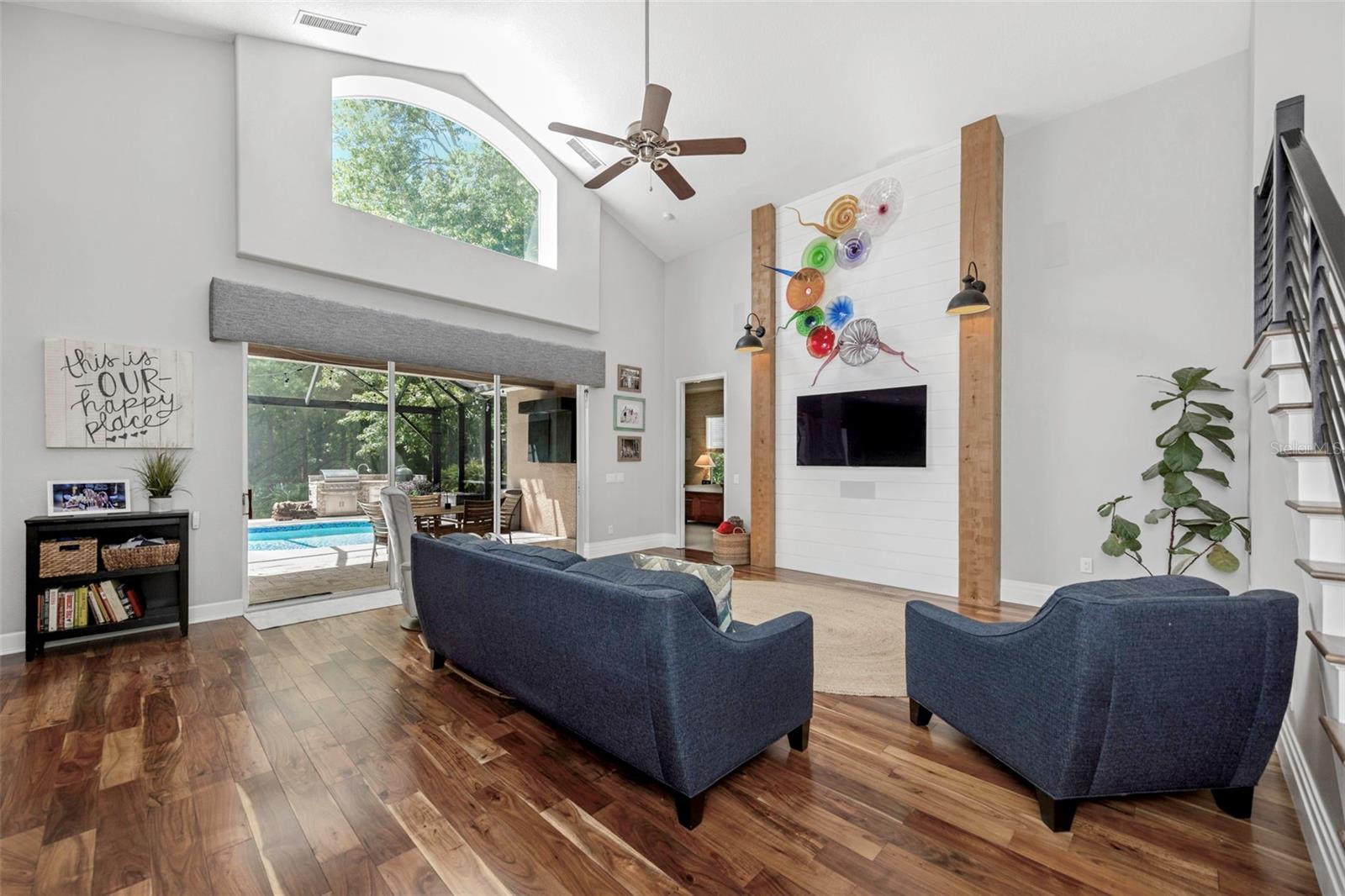 Image 27 of 92 For 10422 Greendale Drive