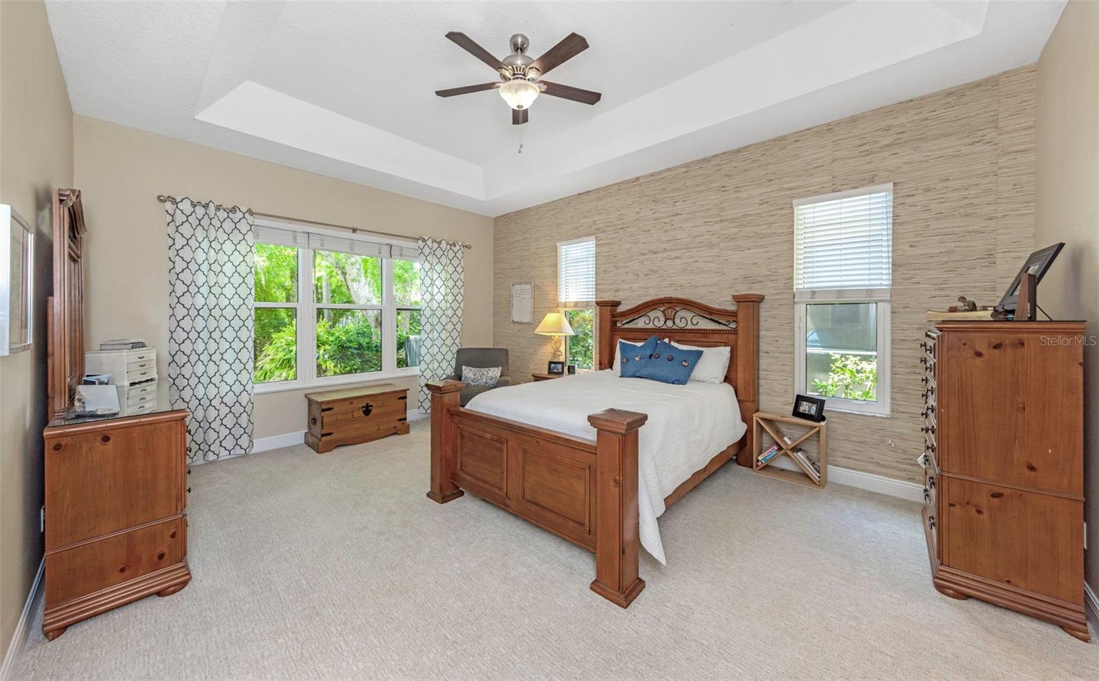 Image 30 of 92 For 10422 Greendale Drive