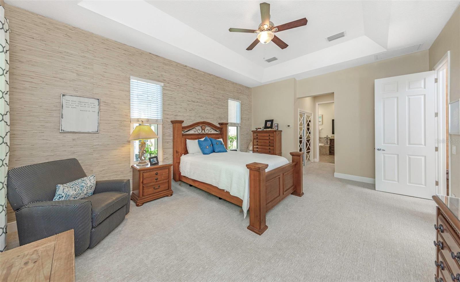 Image 31 of 92 For 10422 Greendale Drive