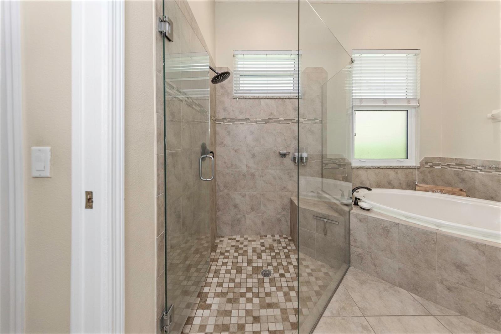 Image 35 of 92 For 10422 Greendale Drive