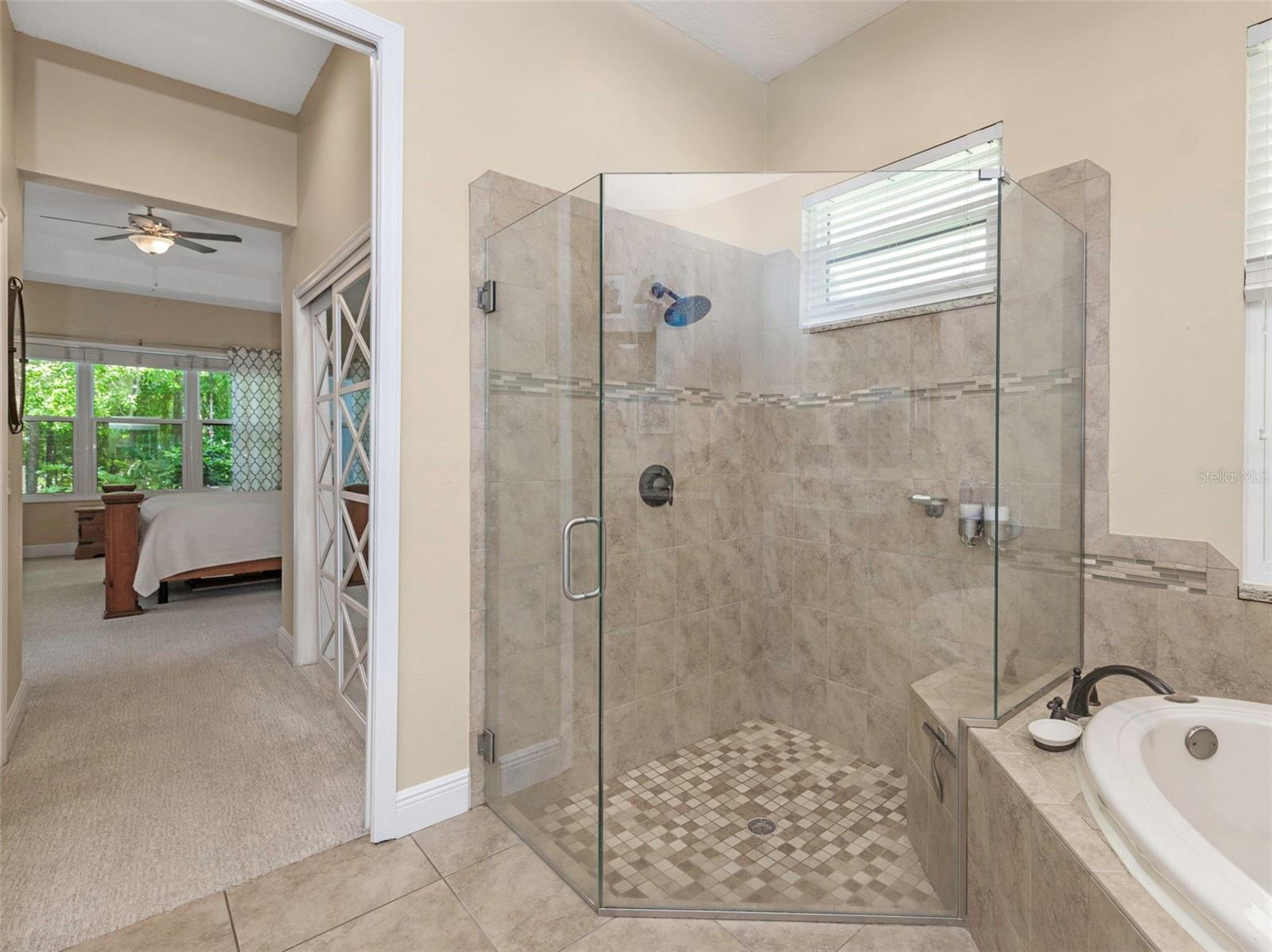 Image 37 of 92 For 10422 Greendale Drive