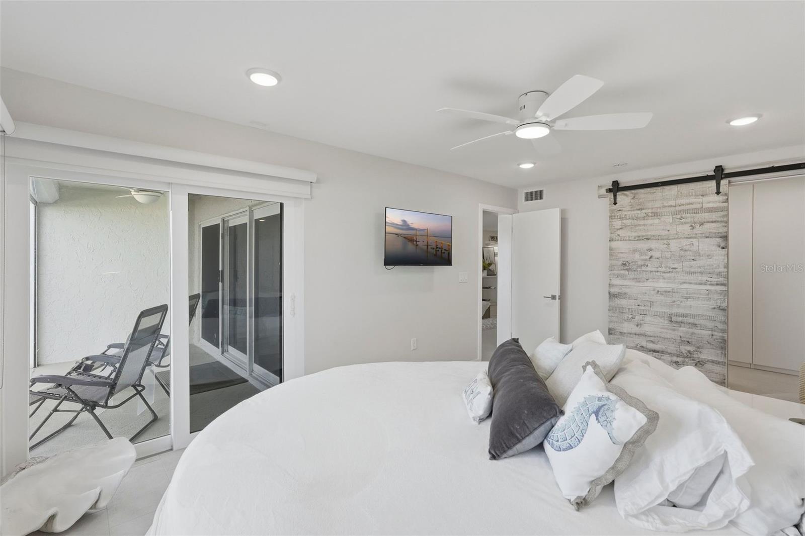 Image 15 of 42 For 3400 Gulf Boulevard 104