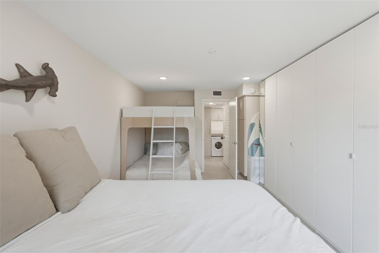 Image 20 of 42 For 3400 Gulf Boulevard 104