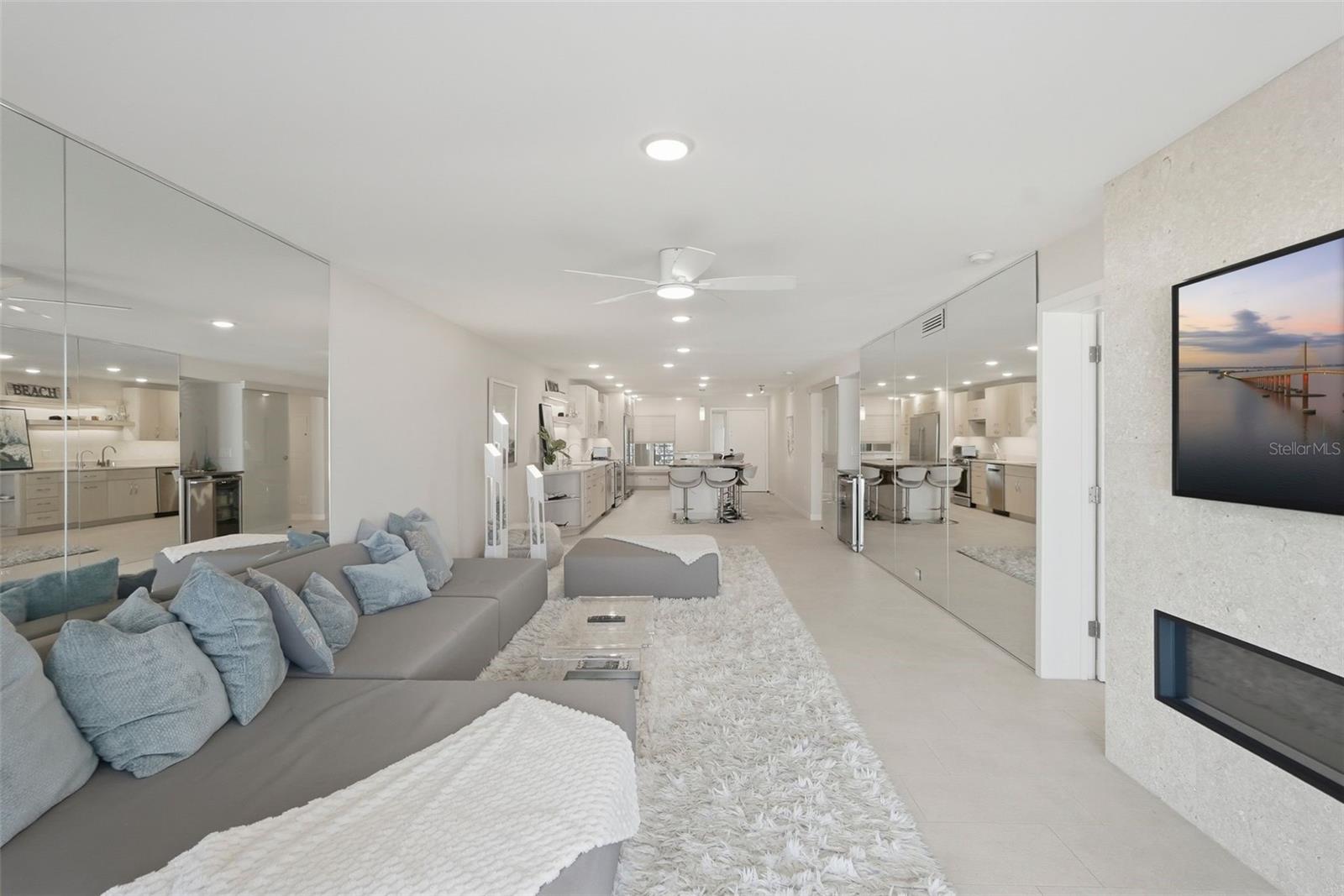 Image 7 of 42 For 3400 Gulf Boulevard 104