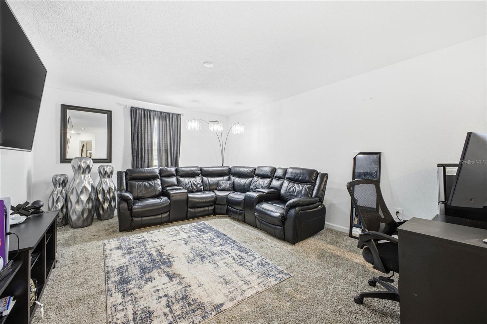 Image 32 of 45 For 800 Hitch Loop