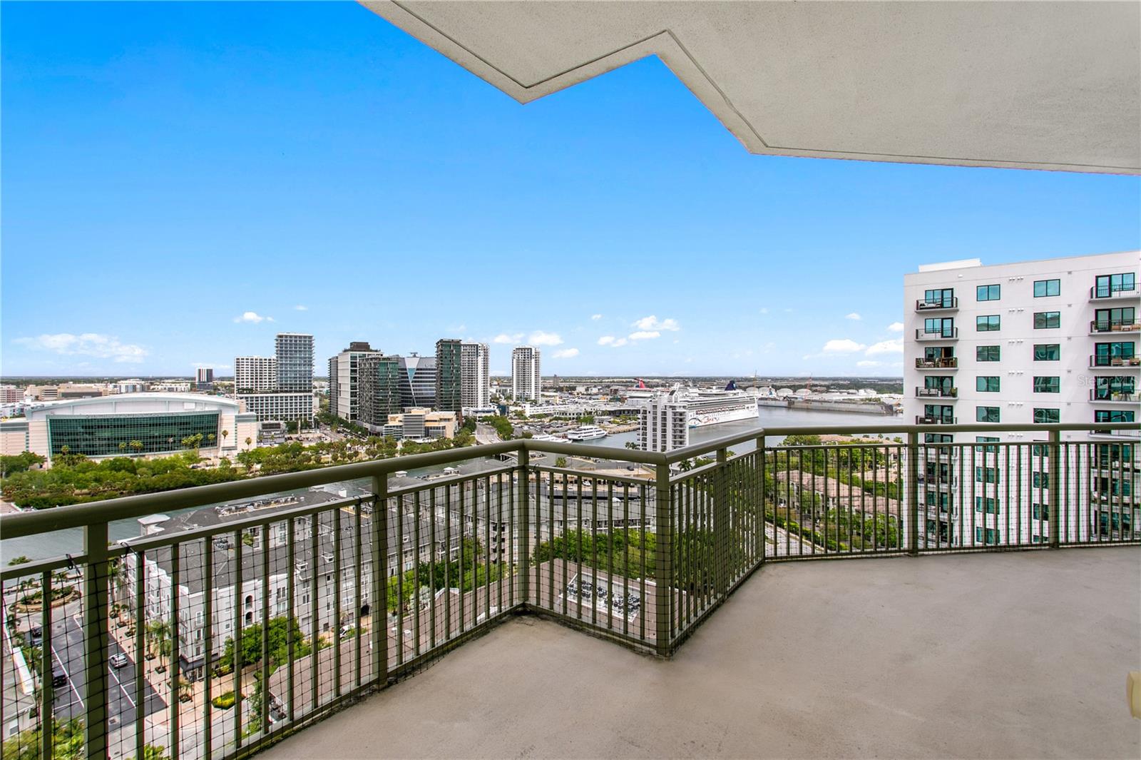 Image 12 of 86 For 450 Knights Run Avenue 1901