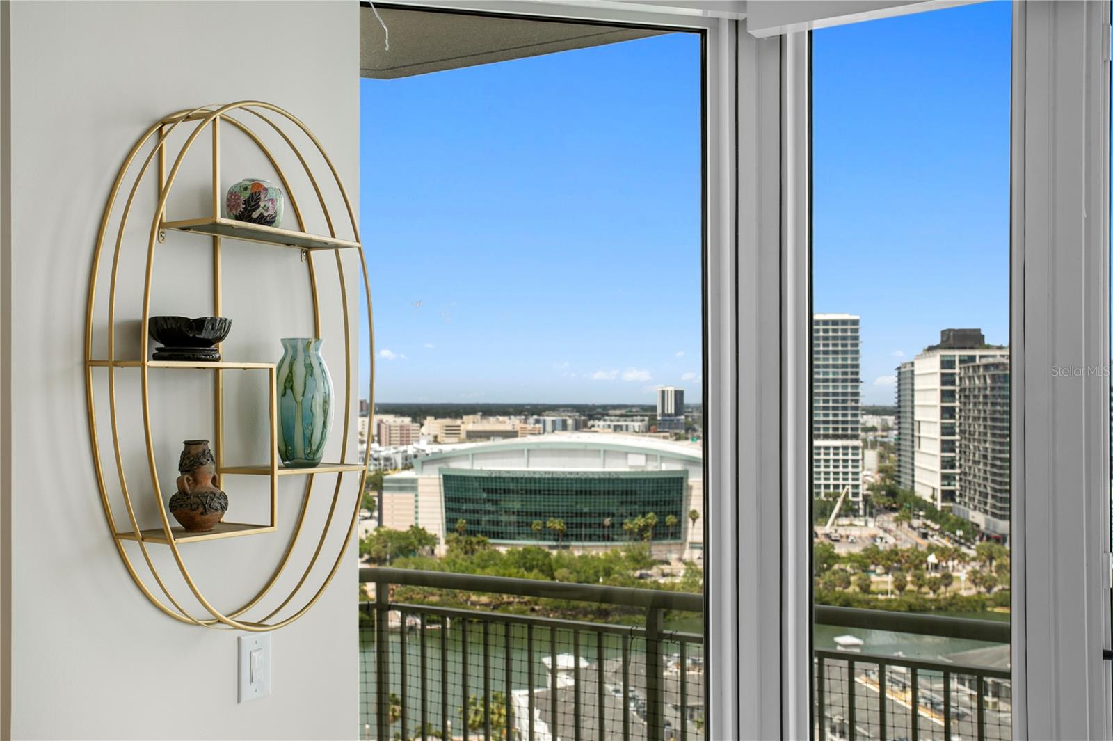 Image 21 of 86 For 450 Knights Run Avenue 1901